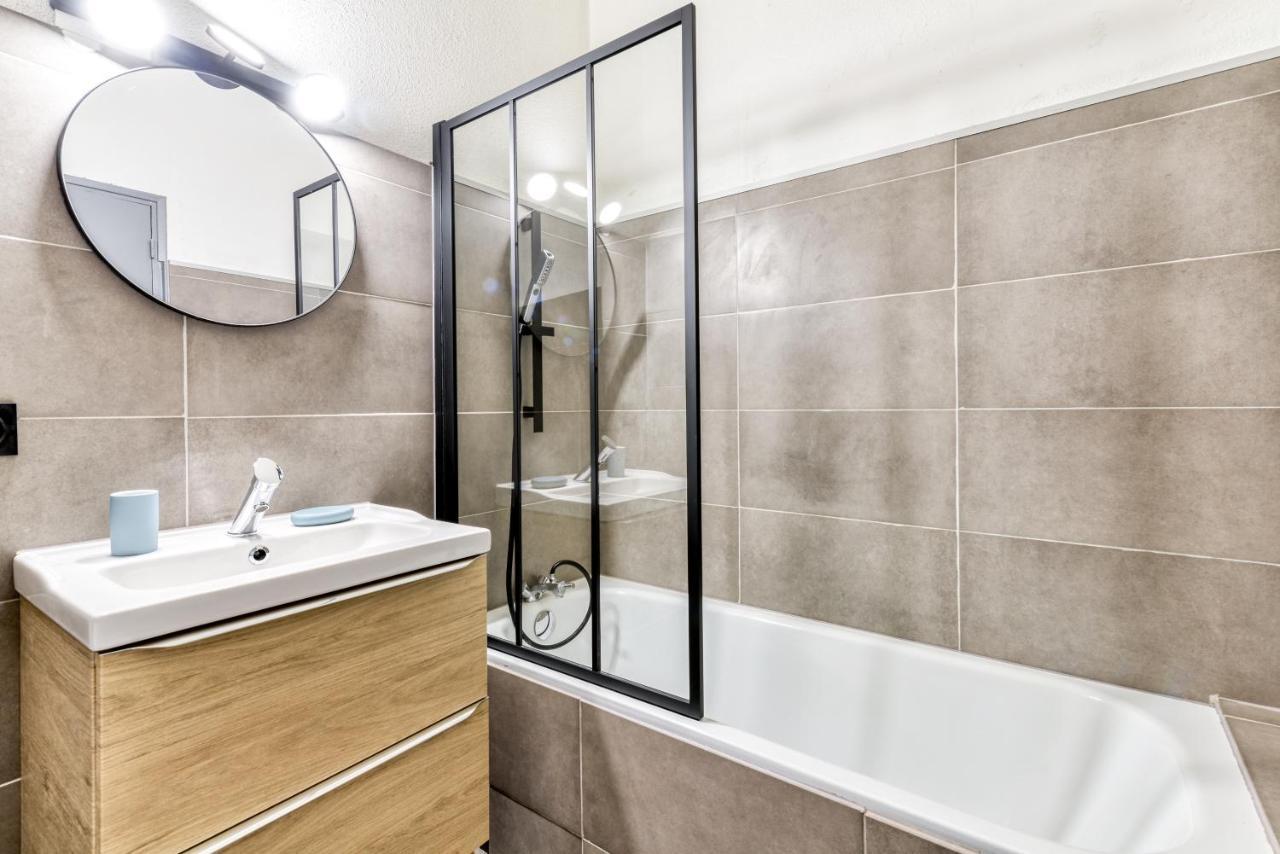 Appartement Parenthèse Occitane -WIFI - Balnéo- Parking Gratuit - Netflix à Carcassonne Extérieur photo