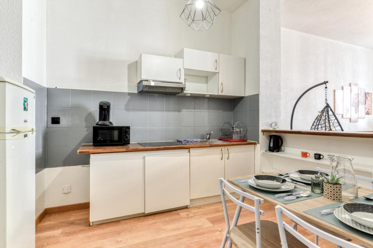 Appartement Parenthèse Occitane -WIFI - Balnéo- Parking Gratuit - Netflix à Carcassonne Extérieur photo