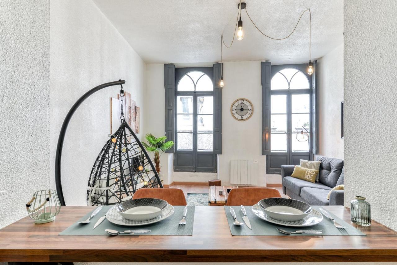 Appartement Parenthèse Occitane -WIFI - Balnéo- Parking Gratuit - Netflix à Carcassonne Extérieur photo