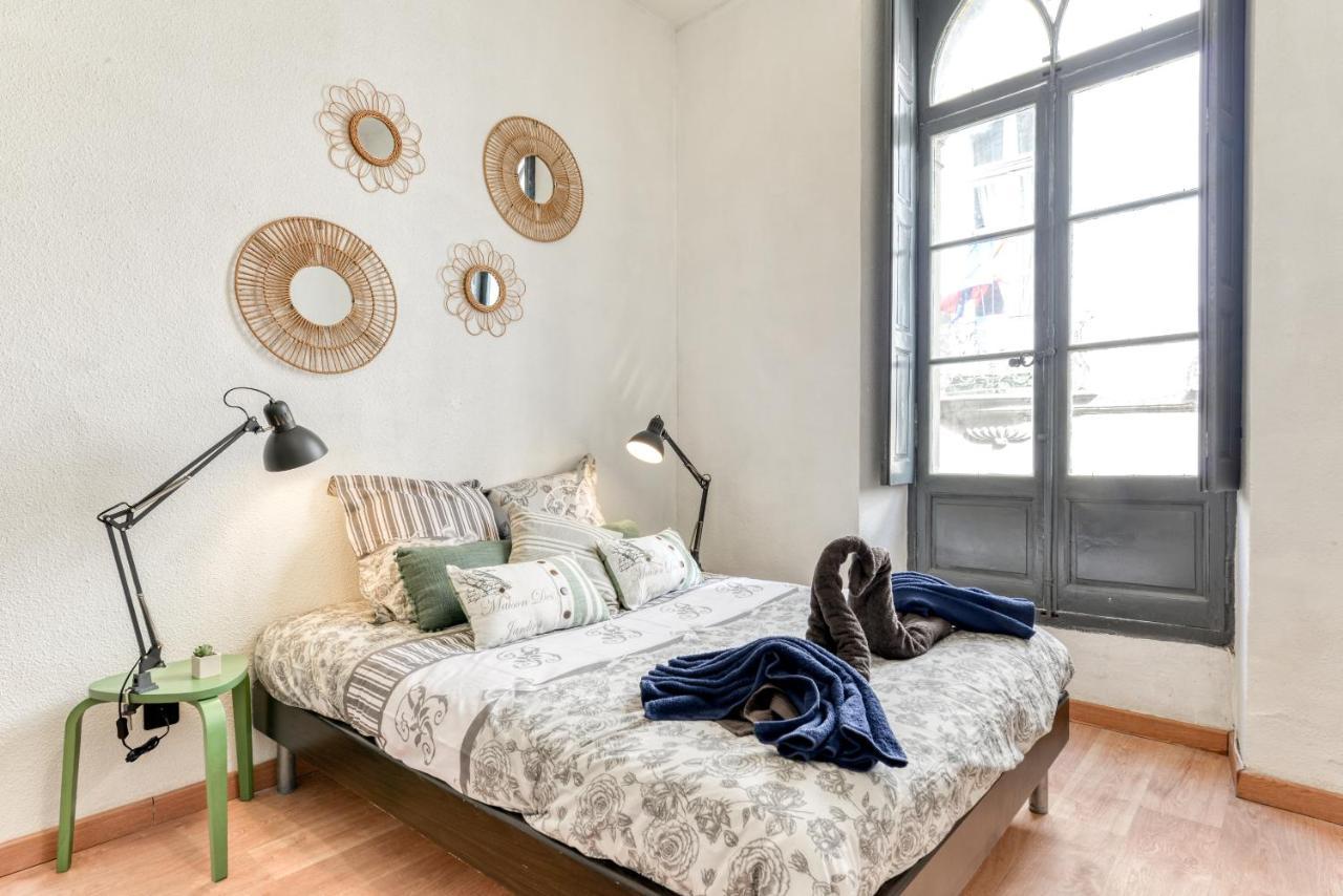 Appartement Parenthèse Occitane -WIFI - Balnéo- Parking Gratuit - Netflix à Carcassonne Extérieur photo
